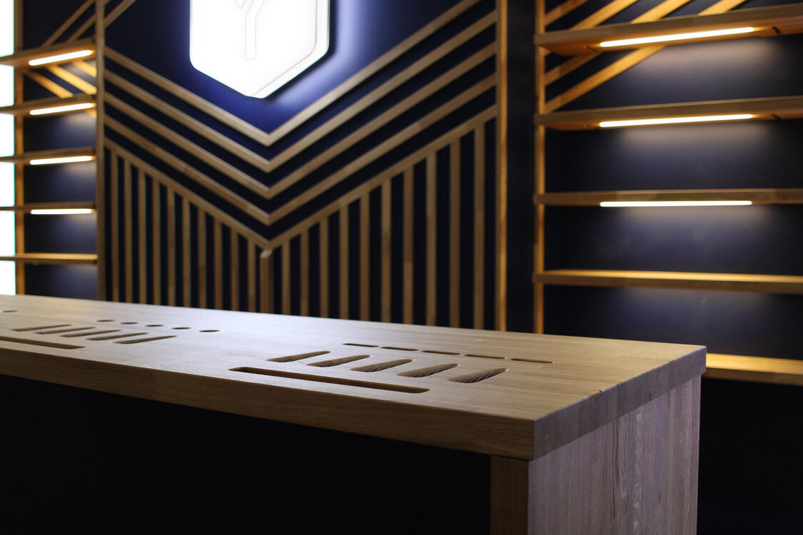 Lynden izstāžu siena