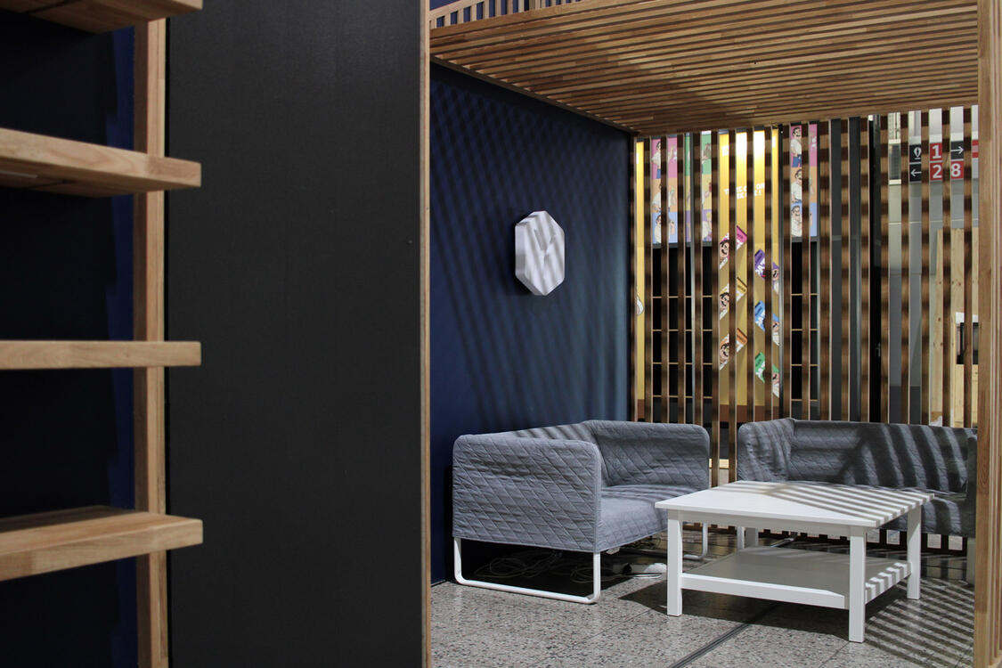 Lynden izstāžu siena